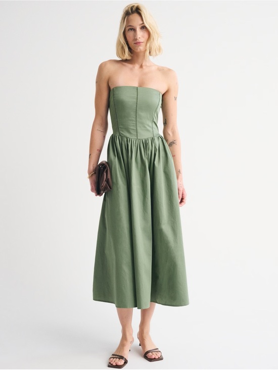 Abercrombie & Fitch Dresses & Skirts - NWT Abercrombie & Fitch Strapless Olive Midi Dress